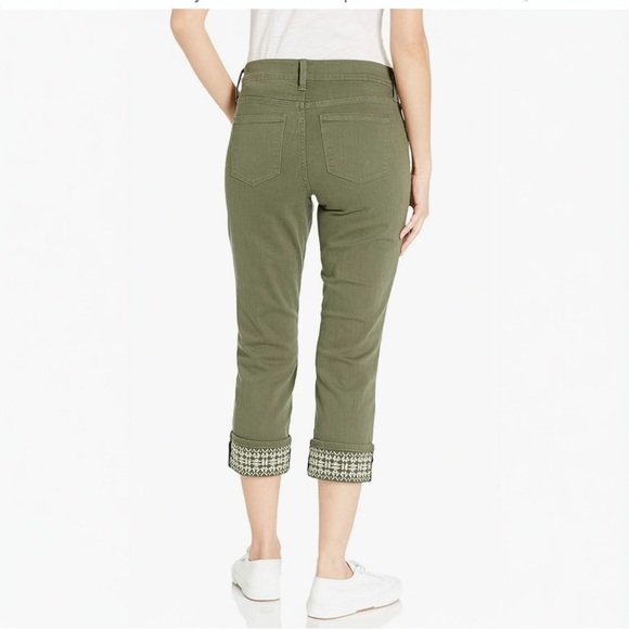 NYDJ Women’s Dayla Embroidered Wide Cuff Capri Jean Lift Tuck Size 10 - Picture 2 of 16